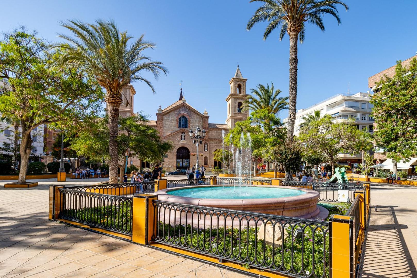 Appartamento Mi Patio Torrevieja Esterno foto